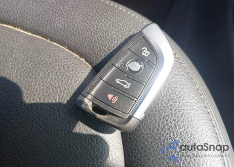 2017 BMW X1 xDrive28I z USA, uszkodzony, nr VIN WBXHT3C32H5F72371